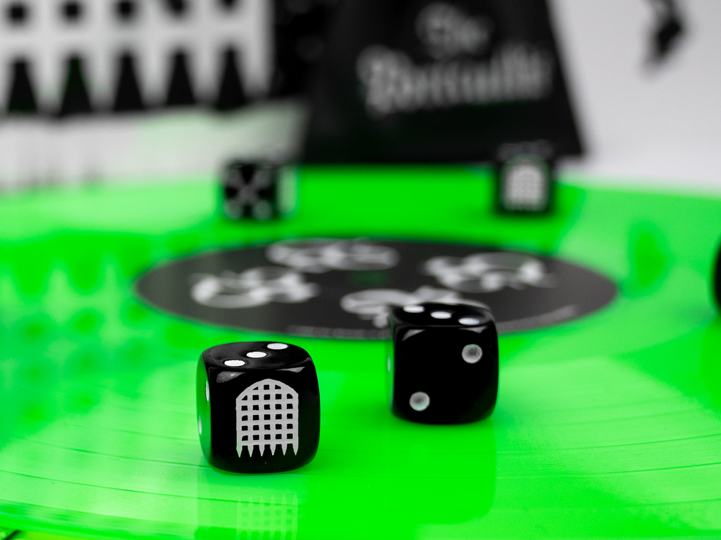 WW RECORD CULT: THE PORTCULLIS exclusive DICE GAME bundle (PRE-ORDER)